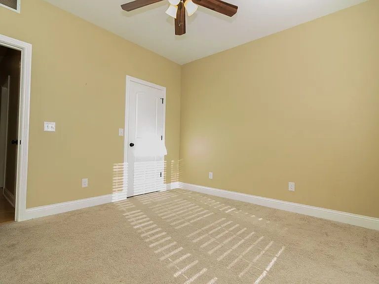 114 Lowball Ln — Photo 12