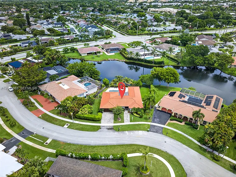 16641 Royal Poinciana Dr — Photo 10