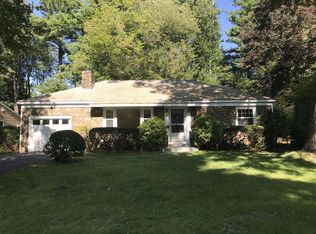 59 Fernbank Ave, Delmar, NY 12054