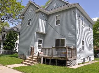 609 N Washington Ave, Mason City, IA 50401