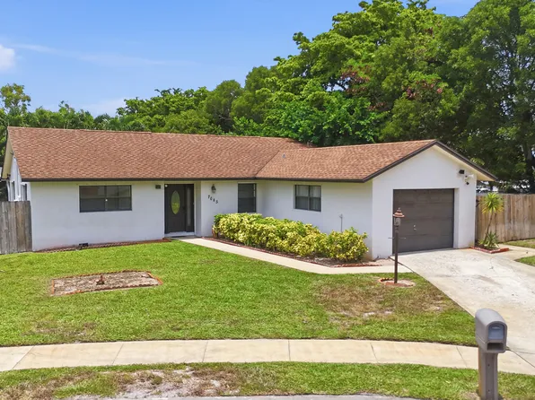 7085 Hyatt Avenue, Lantana, FL 33462