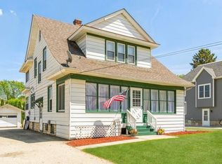 230 S Walnut St, Mayville, WI 53050