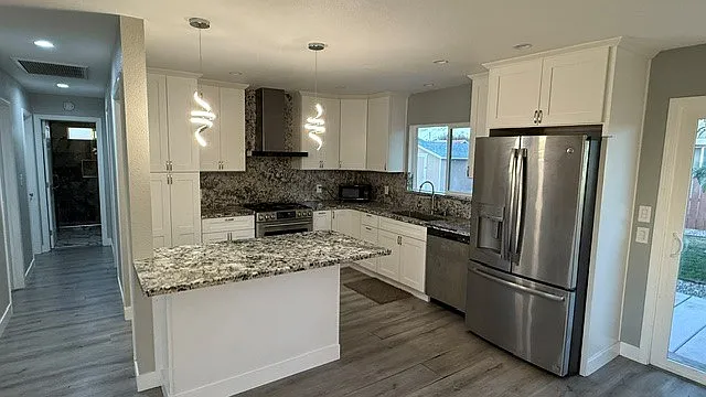 206 Stephen St — Photo 11