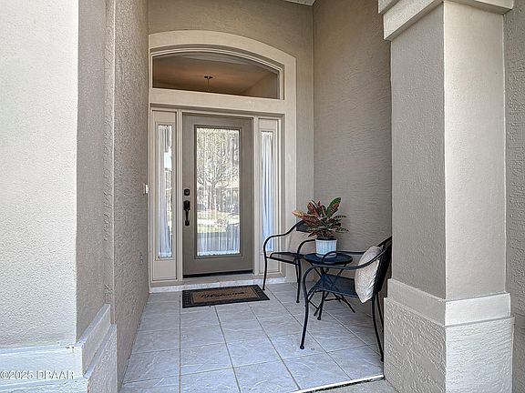 3rd image of 1077 Crystal Creek Dr