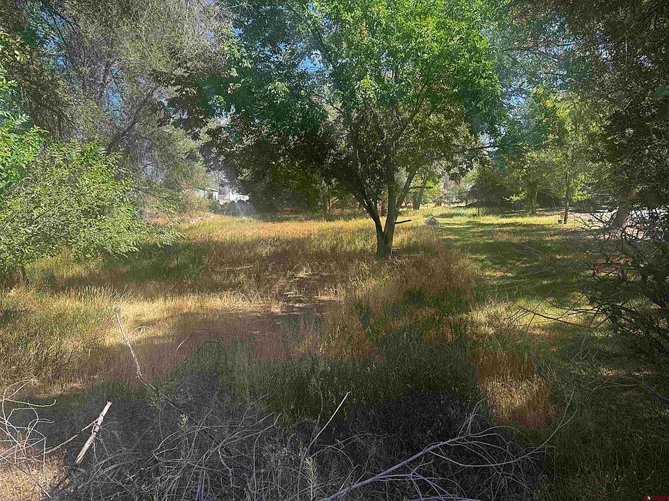 2nd image of 850 W Main Street