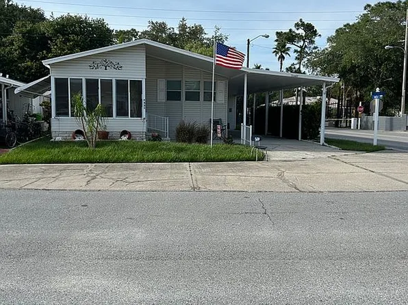 7451 Granada Ave, New Port Richey, FL 34653