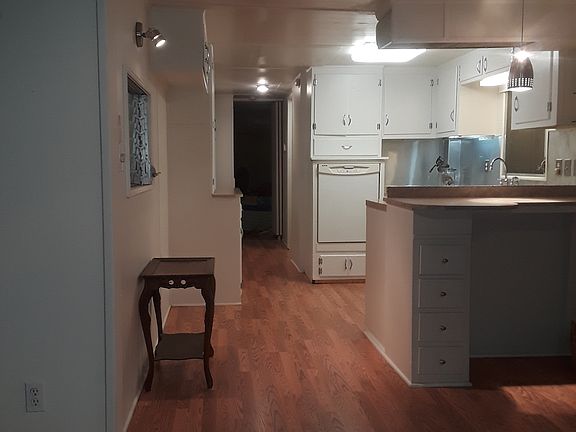 5th image of 176 Balboa Dr