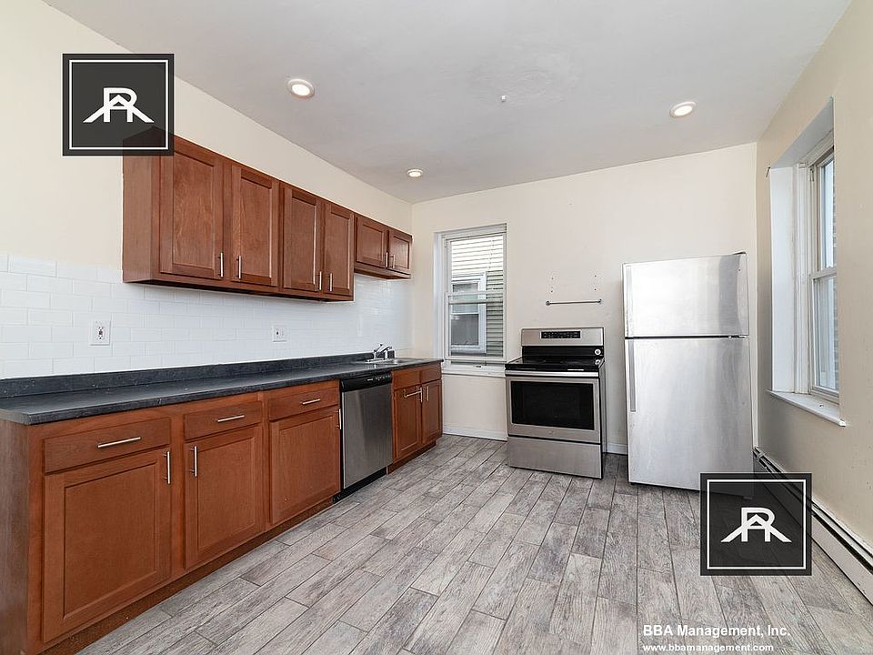 1st image of 27 Chester St #4RM