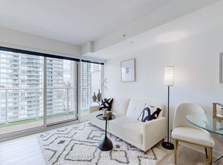17 Bathurst St #2006, Toronto, ON M5V 0N1