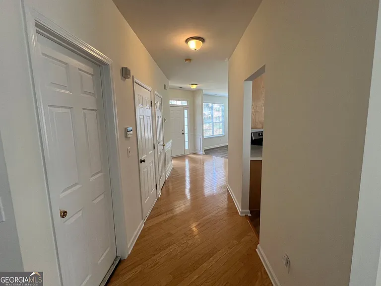 421 Holland Springs Dr — Photo 13