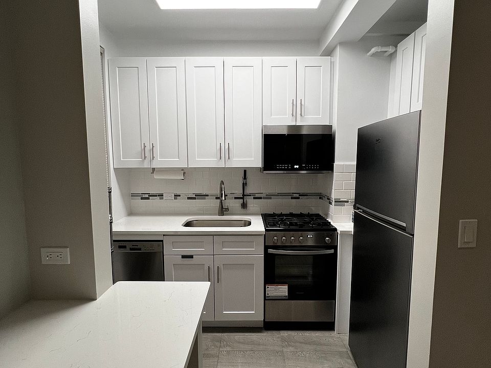 1st image of 350 W 57th St APT 4E