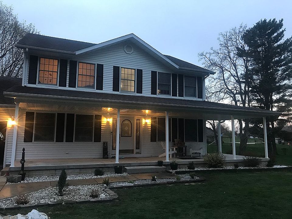 2020 Front- new landscaping