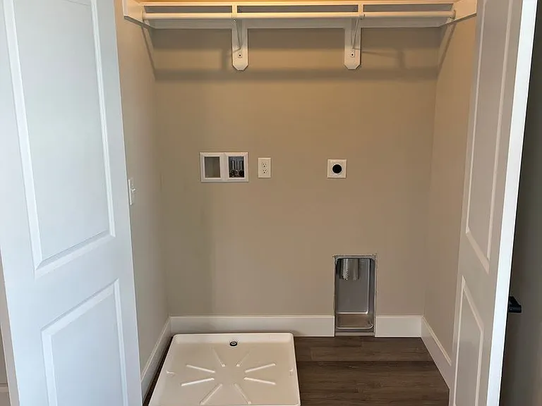 Salem Run Apartments Phase 2 — Photo 38