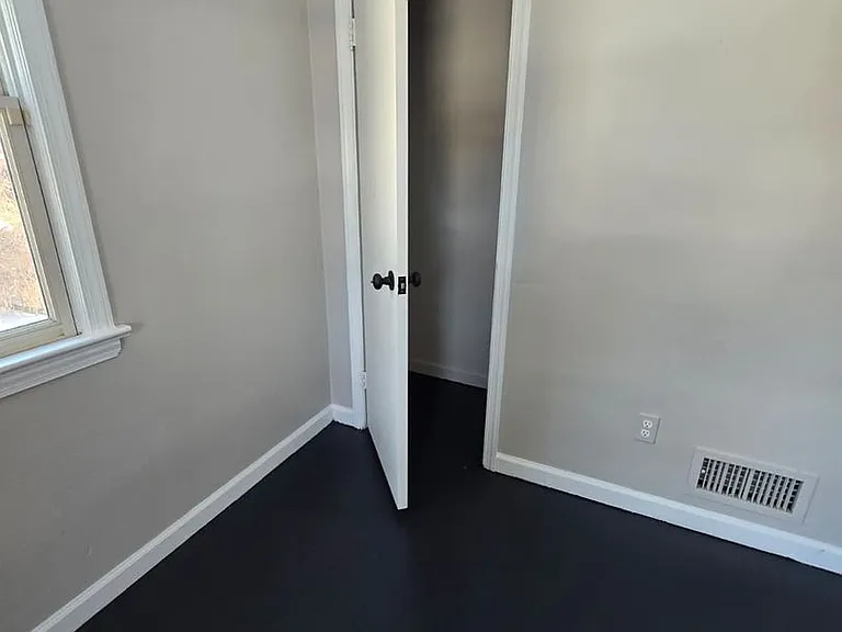 4872 Orchard Dr — Photo 2
