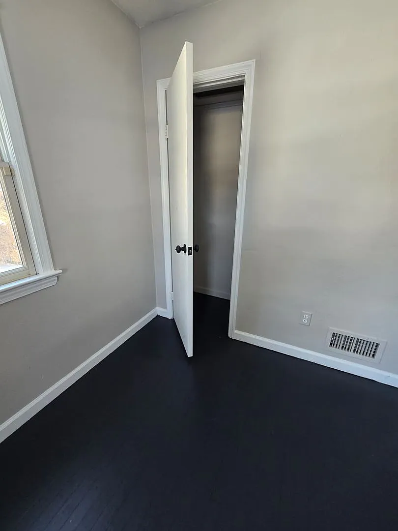 Building Photo - 4872 Orchard Dr