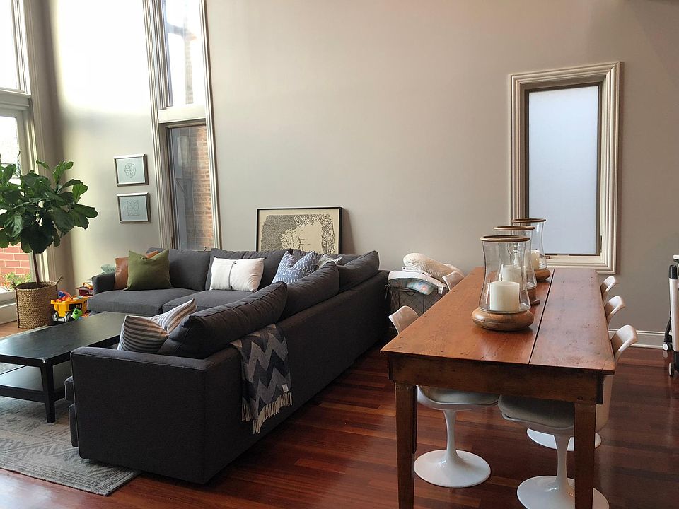 1st image of 1151 N Damen Ave