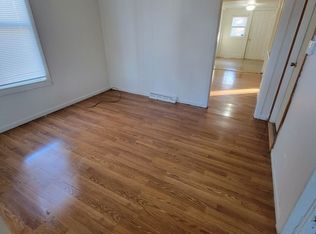 1124 W Calhoun Ave, Springfield, IL 62702