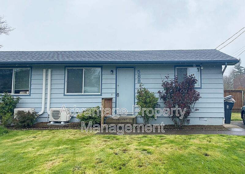 1st image of 588 NW Oak Ave
