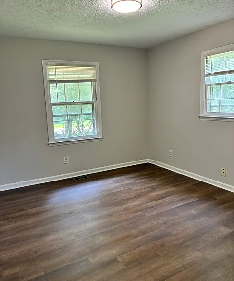 1011 Smith Sisters Rd — Photo 15