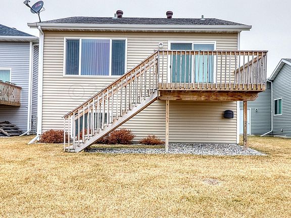 3rd image of 5522 Justice Dr S