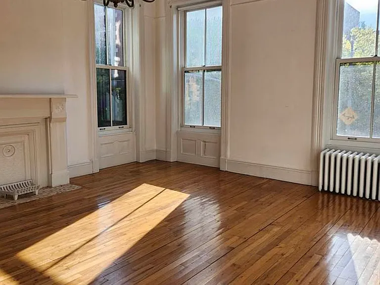 111 Pacific St #1 — Photo 4