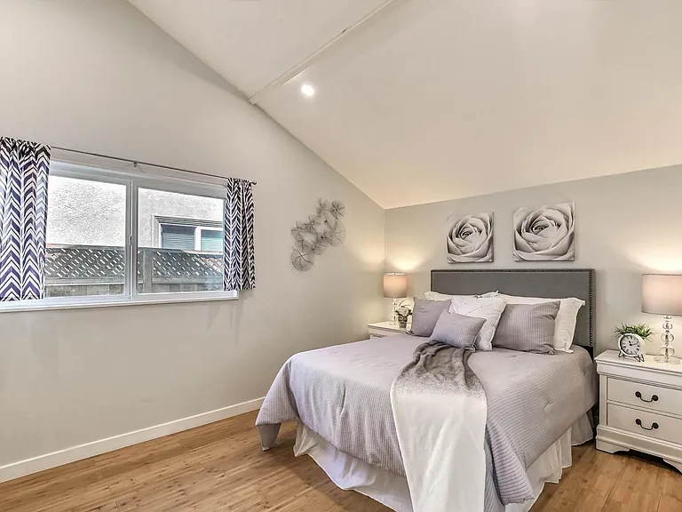 1359 Keoncrest Ave — Photo 14