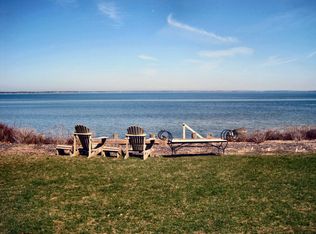 134a Red Creek Rd., HAMPTON bAYS, NY 11946