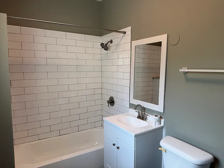 7304 S Emerald Ave #1R — Photo 11