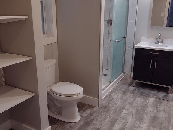 5th image of 3035 N Gresham Ave APT 1F