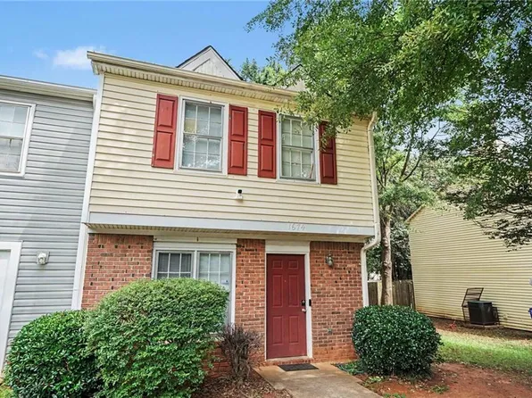 1674 Hunting Creek Dr SE, Conyers, GA 30013