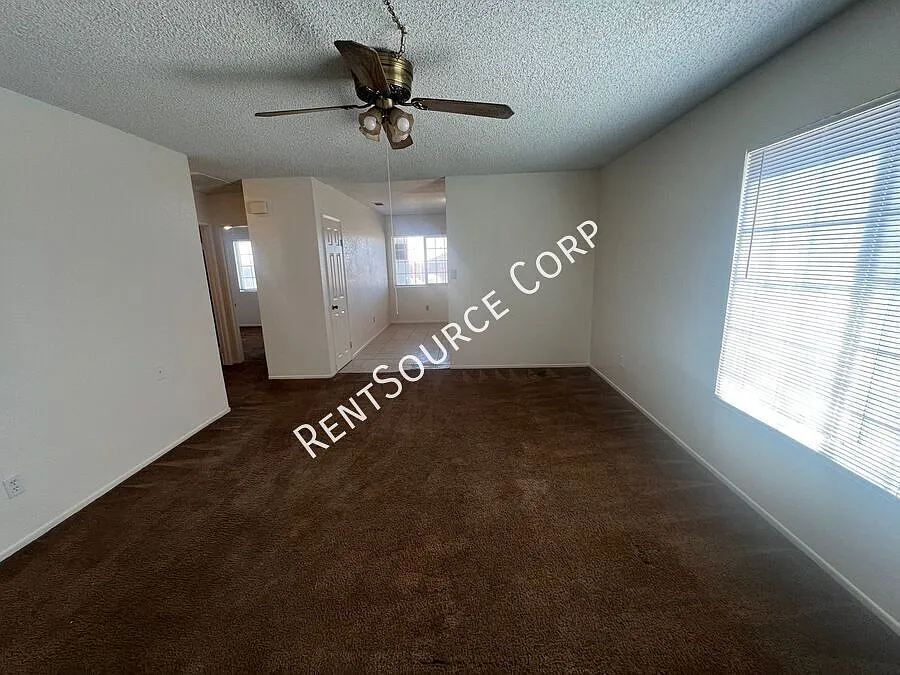2 Bedroom Duplex for Rent in Barstow — Photo 3