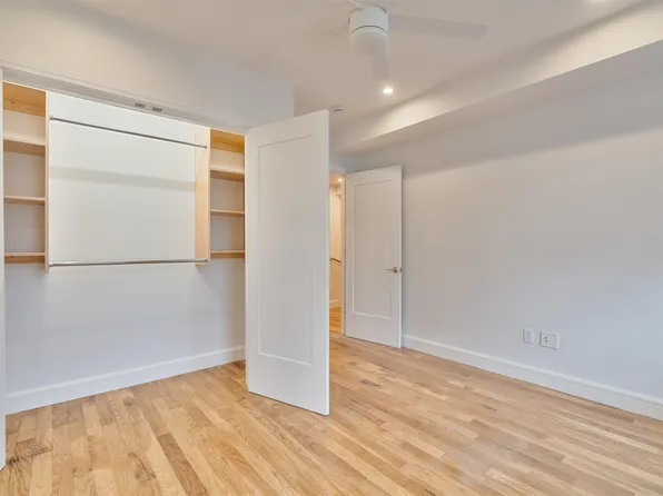 47 Poplar Street image 14 of 17