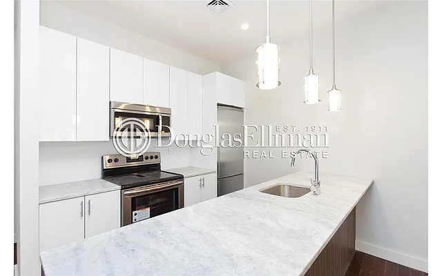 Rented by Douglas Elliman | media 17