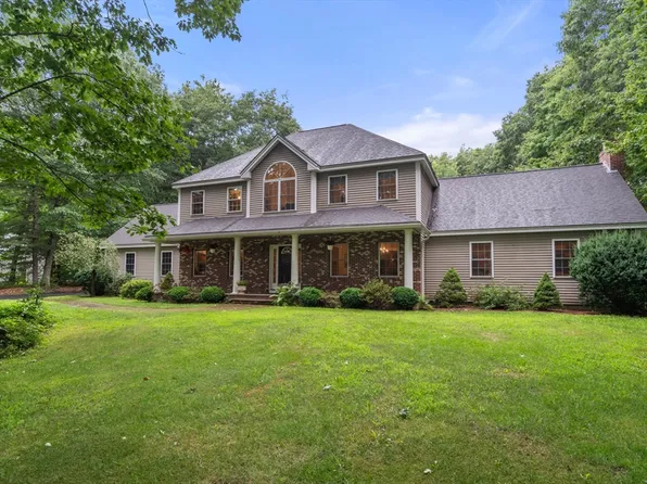 60 Easter Brook Rd, Lunenburg, MA 01462