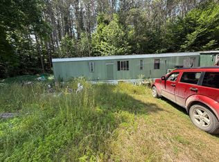 10710 N Sam Ln, Morley, MI 49336