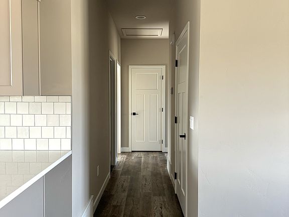 5th image of 9 High Peaks Ln