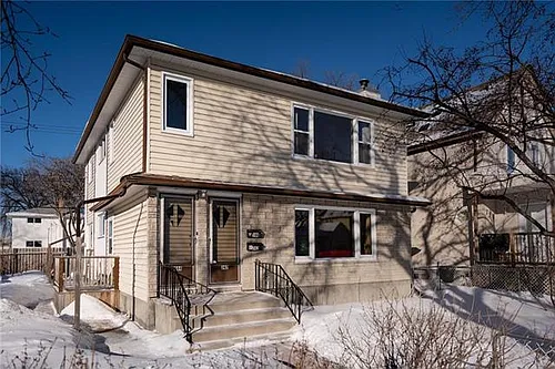 742 Ashburn St #1 Photo 1