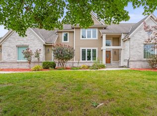 W156N5364 Bette Dr, Menomonee Falls, WI 53051