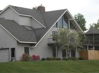 1211 W Bloomfield Rd, Honeoye Falls, NY 14472