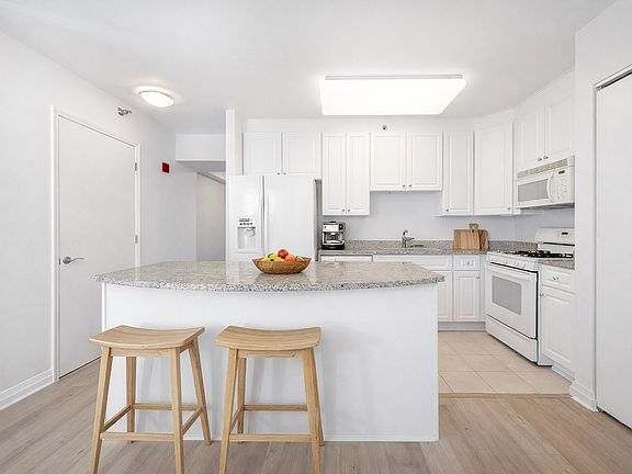 2nd image of 33 W Ontario St #14C