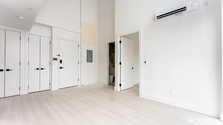 Rented by Nooklyn NYC LLC | media 7