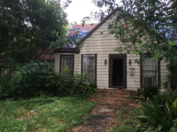 3745 Chaison St, Beaumont, TX 77705