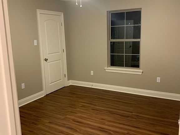 4th image of 501 S Franklin St