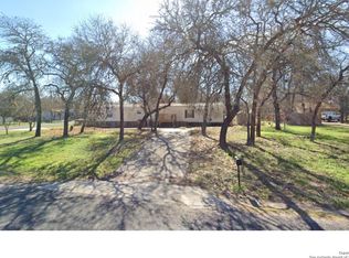 4430 Waterwood Pass Dr, Elmendorf, TX 78112