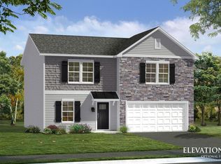 38 Manor Dr, Fairmont, WV 26554