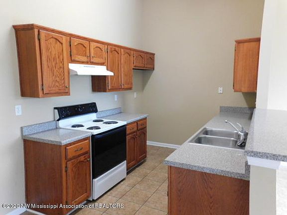 4th image of 5602 Kaitlyn Dr W