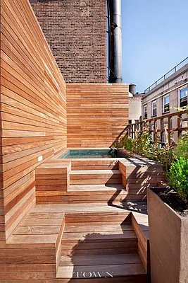 Sold by Town Residential | media 29