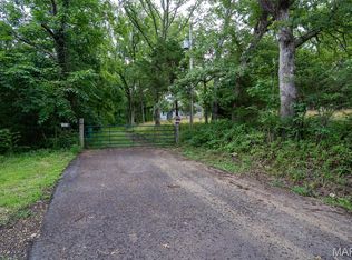 3861 Greenhouse Rd, De Soto, MO 63020