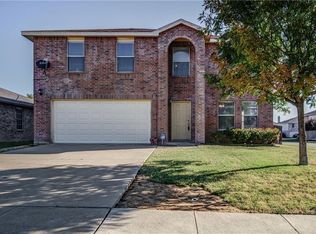 2940 Volturno Dr, Grand Prairie, TX 75052
