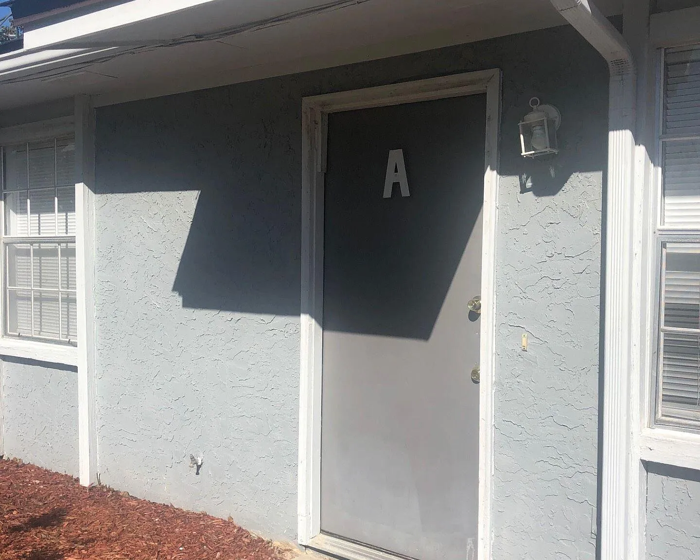 2 bed, 700 sqft, $950 — Photo 2